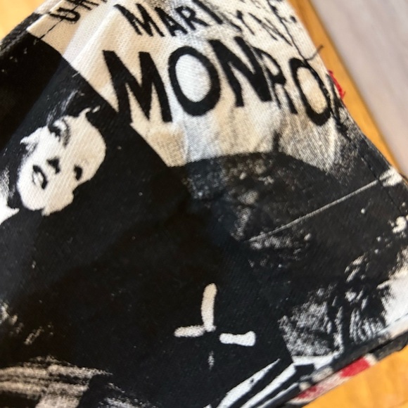 Vintage Marilyn Monroe & Elvis Presley Black and Red Rose Women'sBag - Picture 8 of 13